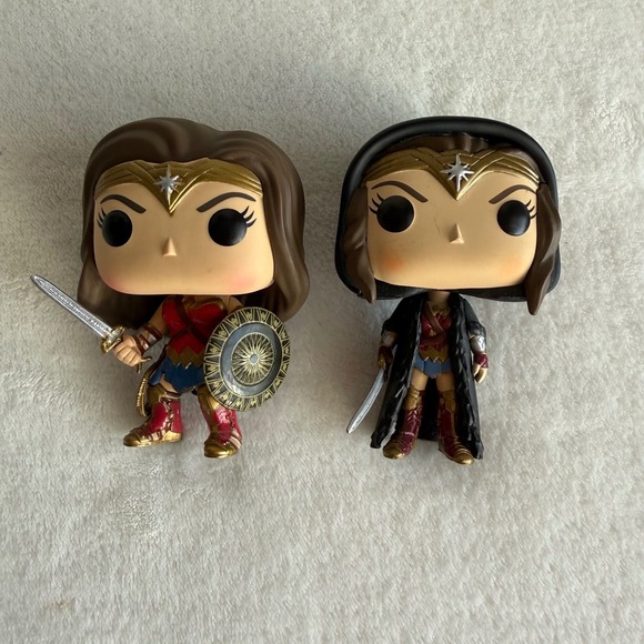 Other - Funko Pop! Set of 2 Wonder Woman Vinyl Figure Loose‎ OOB No Box Toy Collector